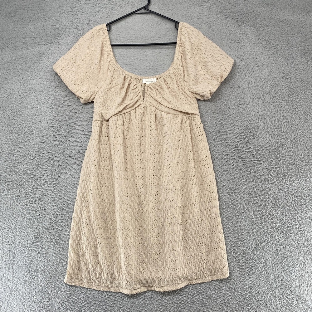 Urban Romantics Dress‎ Womens L Beige Eyelet Knit Puff Sleeve Babydoll Mini